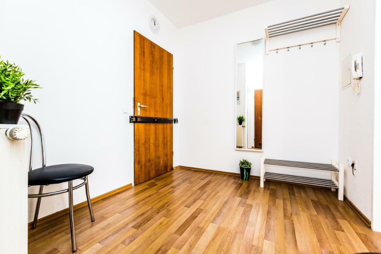 Workers Apartment Am Wiener Platz ケルン エクステリア 写真