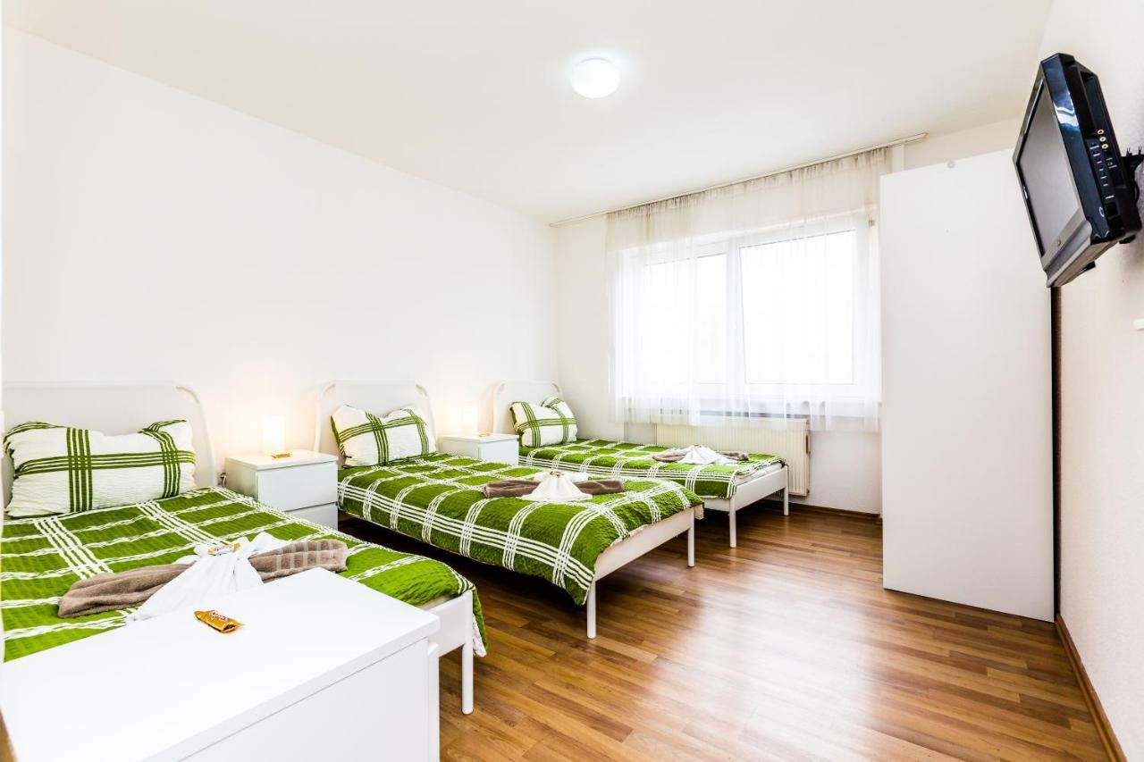 Workers Apartment Am Wiener Platz ケルン エクステリア 写真